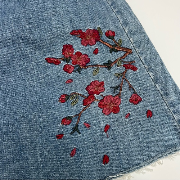Denim Jean skirt with embroidery. Mini. ANA brand Size 6 - Picture 5 of 5